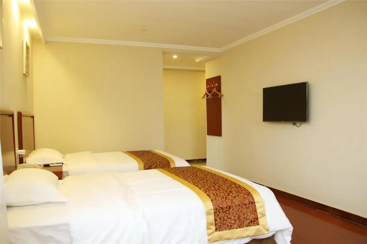 Greentree Inn Henan Jiaozuo Mengzhou Huifeng Road Express Hotel